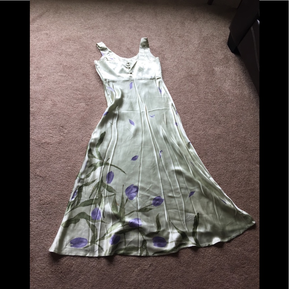 Dress - Picture 4 of 5